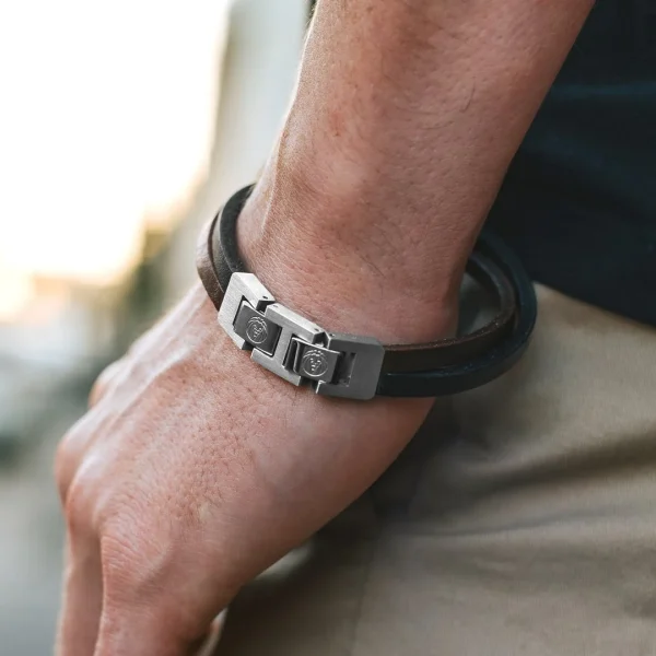Lucleon Bracelet Roy à Simple Tout En Cuir Foncé Avec Fermoir Argenté 7