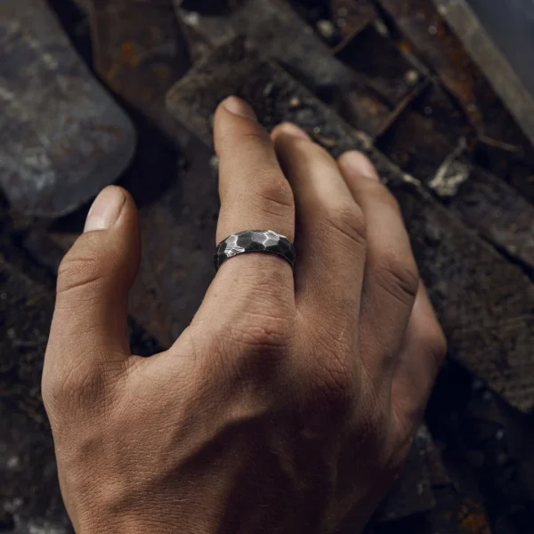 Lucleon Fortis | Anneau à Facettes En Acier Damas Gris Gunmetal Et Titane Bleu – 7 Mm 4