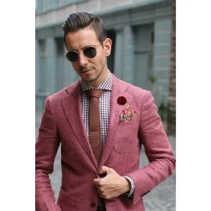 Warren Asher Boutonnière Rose Bordeaux 13