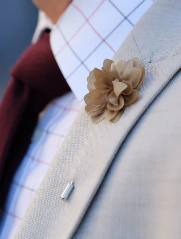Warren Asher Boutonnière à Fleur Pivoine Marron 5