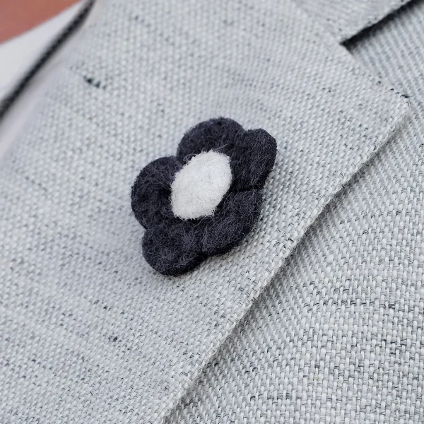 Warren Asher Pin’s à Fleur Blanche Et Marine 6