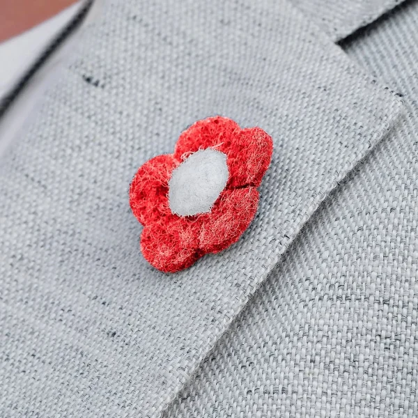Warren Asher Épinglette à Fleur Rouge Et Blanche 6