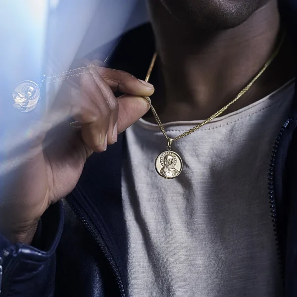 Lucleon Sanctus | Collier En Métal Doré à L’effigie De La Vierge Marie 3