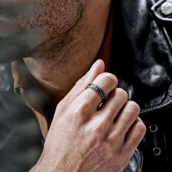 Lucleon Bague En Acier Doré & Noir Vintage Pearce Crux 4