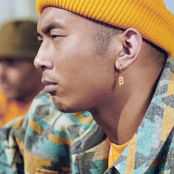 Otsu Fahrenheit | Melting Gold-tone Initial B Earring 3