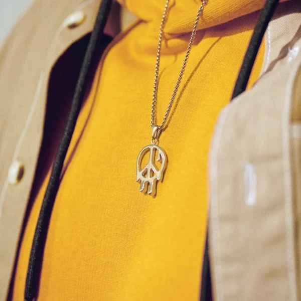 Otsu Fahrenheit | Collier à Pendentif En Métal Doré Peace & Love 3